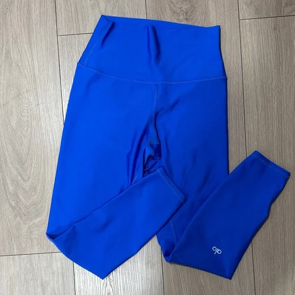 ALO Blue Sports Bra and Leggings - Picture 3 of 5